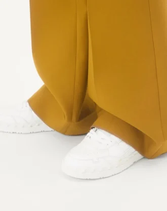 freedots low top sneaker apo derma moscharioy 1 330x417 - Freedots Low-Top Sneaker &alpha;&pi;ό &delta;έ&rho;&mu;&alpha; &mu;&omicron;&sigma;&chi;&alpha;&rho;&iota;&omicron;ύ